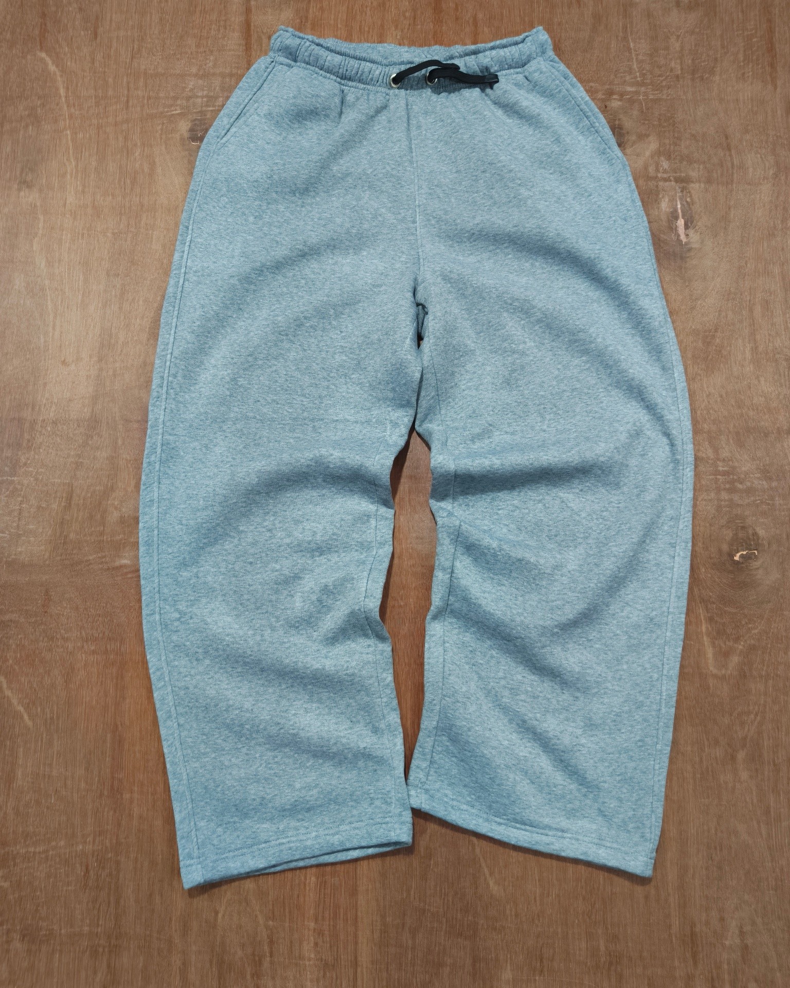 Heavyweight Wide-Leg Sweatpants — Heather Grey